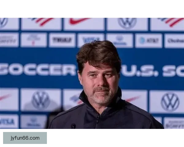 再不换帅恐陷保级泥潭英媒称曼联或11月中旬才考虑动刀换帅